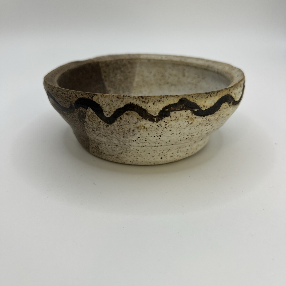 1974 Studio Art Pottery Hand-thrown Bowl Artist Signed Diane T 5.25" Stoneware